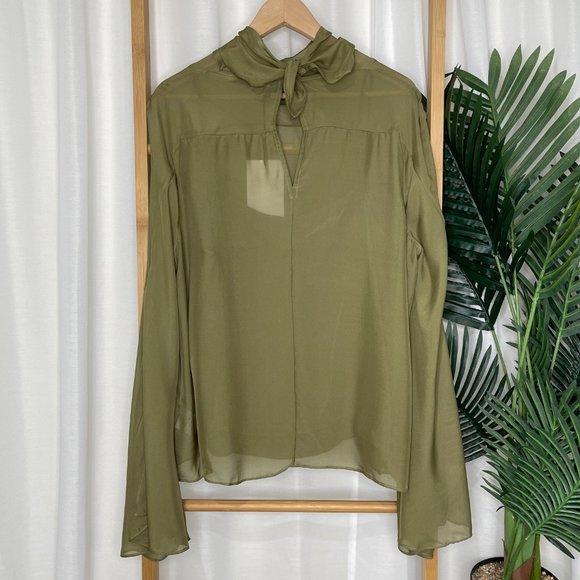 SOLD Camilla and Marc Sage Green Silk Essie Top Blouse Size 14 - Picture 3 of 14